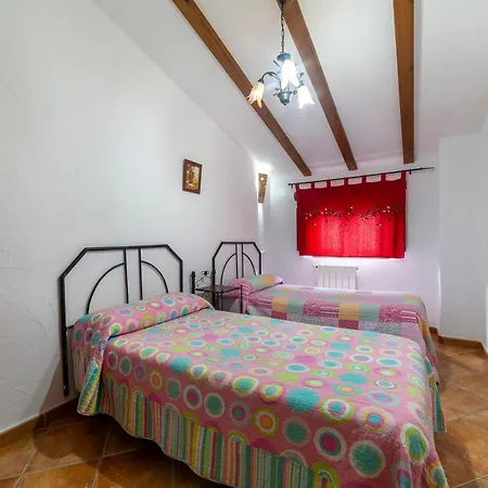 Albaida Holiday home Laroya